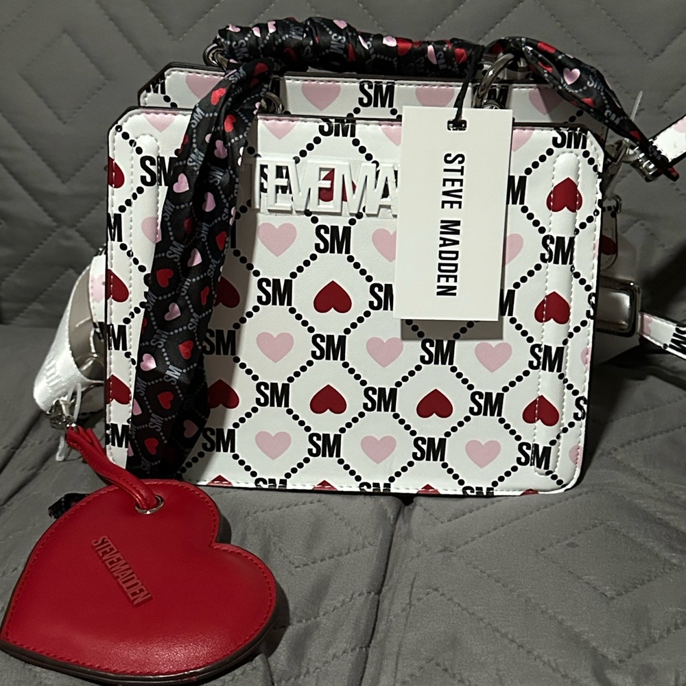 Steve Madden Red and Pink Heart Pattern Shoulder Bag